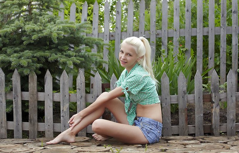 Лиза, 22 года, 3 размер груди